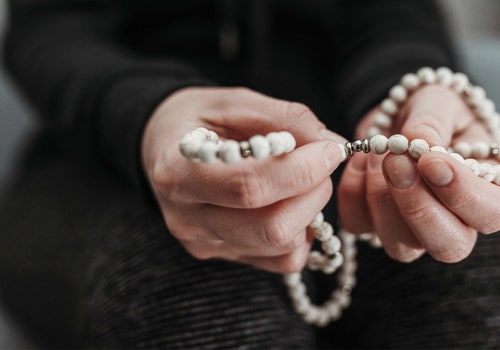 Praying with Beads: A Comprehensive Guide to Prayer Methods